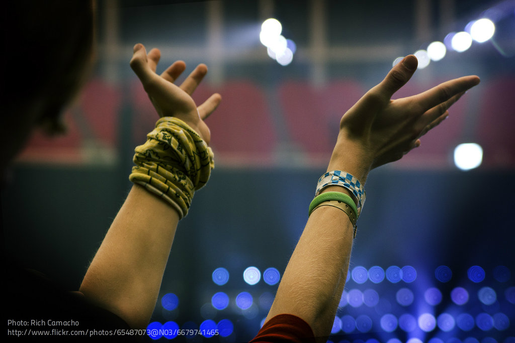 praise - richard camacho - flickr - cc